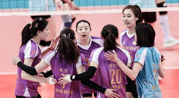 世俱杯最佳阵容！揭露出3个可笑事实
第1，李盈莹
李盈莹荣膺第2最佳主攻，有点名