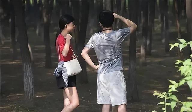 “成功白嫖8年！”广东广州，一对情侣各出60万买了套房，过起同居生活，岂料8年后