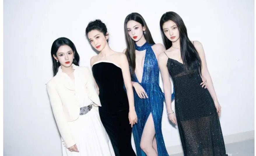 李冰冰和同公司的90后美艳小花古力娜扎、95后新晋小花周也和徐若晗参加微博之夜，