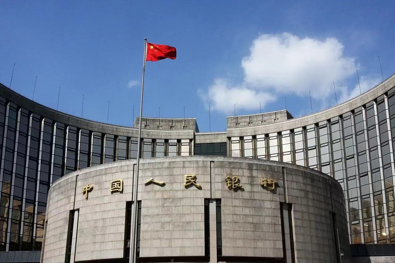 一夜之间，近13万员工摇身变成公务员，有人做梦笑醒，有人不开心
在今年上半年，十
