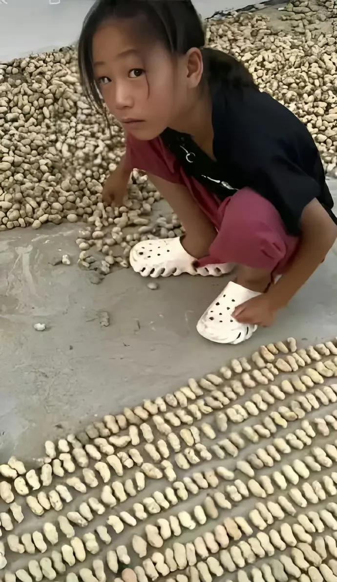 小姑娘以后必成大器，是个干大事的人！