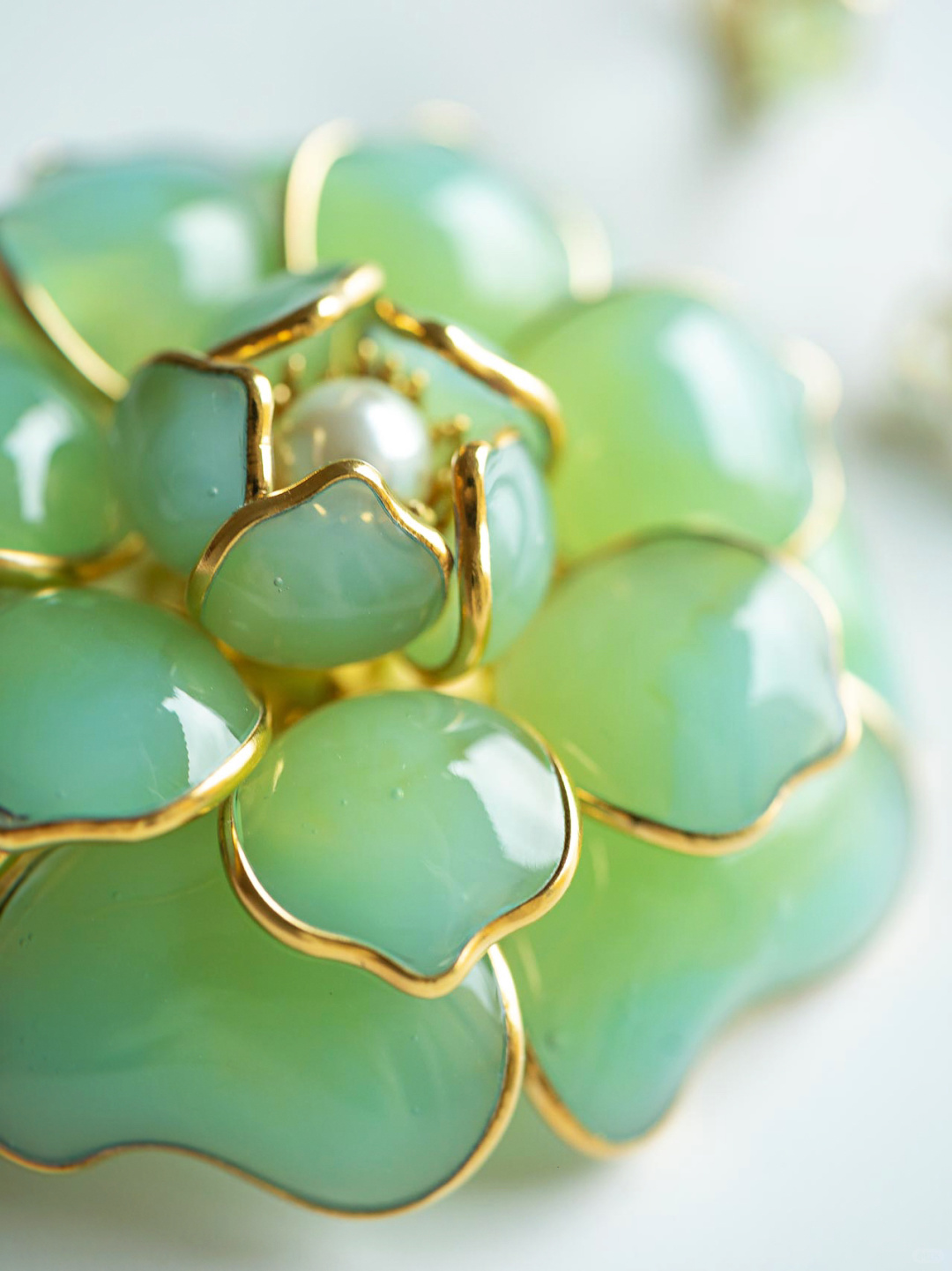 梅子青〔中国传统色系列〕
客订牡丹色号：主31渐变41
烧制出来也太美了
中国传