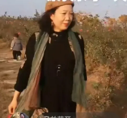 我是63年的，今年61岁，退休6年再没踏入原单位一步，所有的工作群都删了，跟谁也