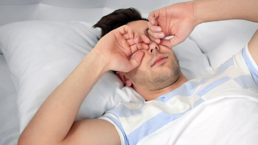 睡觉时出现4种异常，是肾在喊“救命”！不注意，容易熬成尿毒症