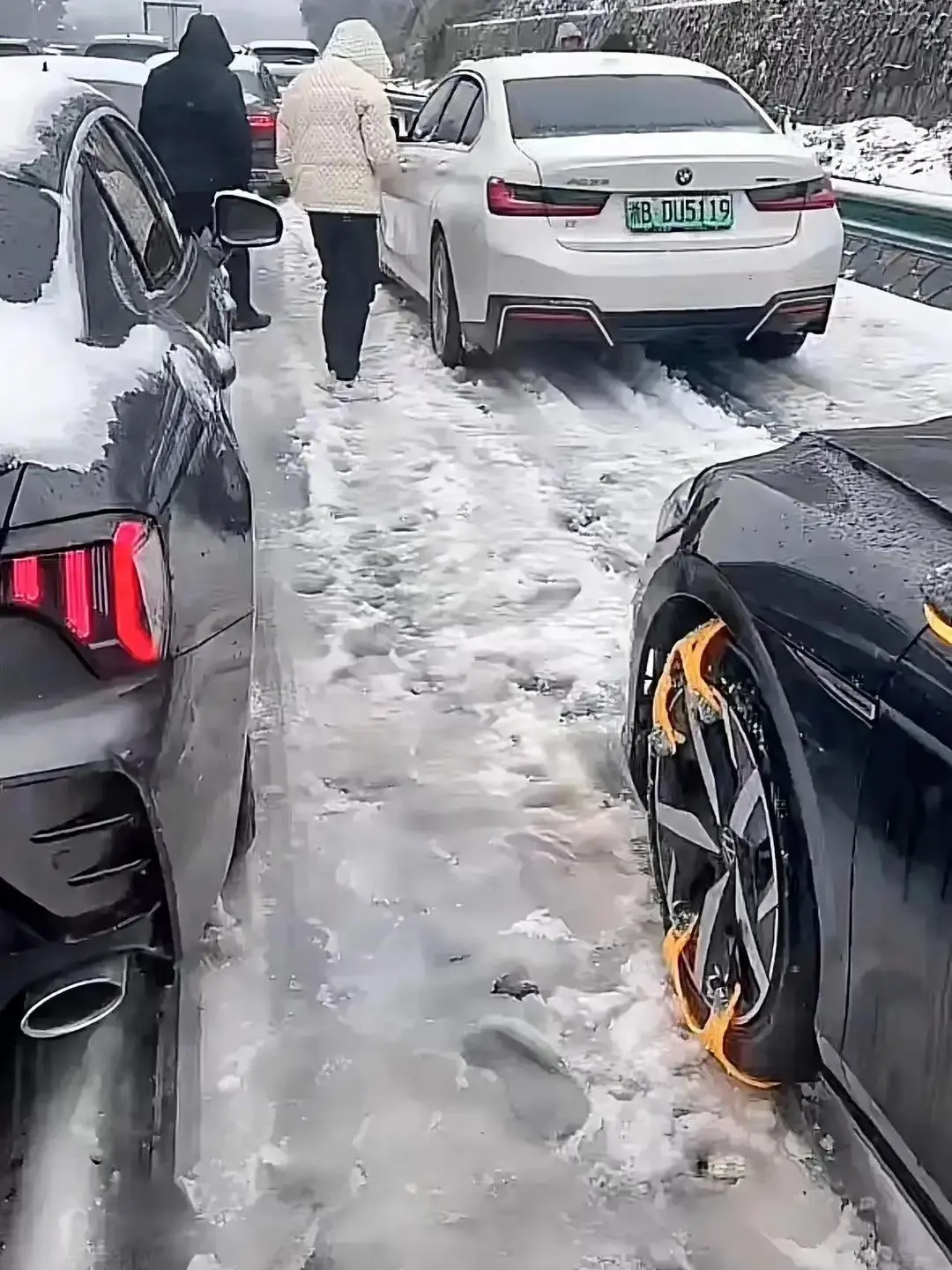 假如现在你是这辆浙B车主，心情会怎么样？