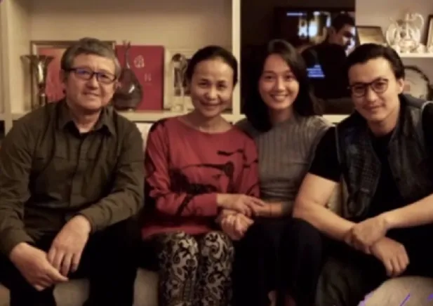 朱丹：“我第一次见我公婆的时候，已经有宝宝了，但毕竟没见过，纠结了很久不知道该叫