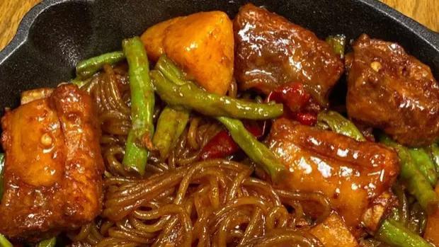 介绍一道土豆炖粉条，香迷糊了