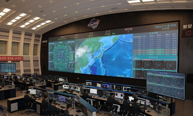 美日韩三国在猜疑中寻找证据！朝鲜发射卫星后，这三国居然对卫星是否成功进入轨道表示