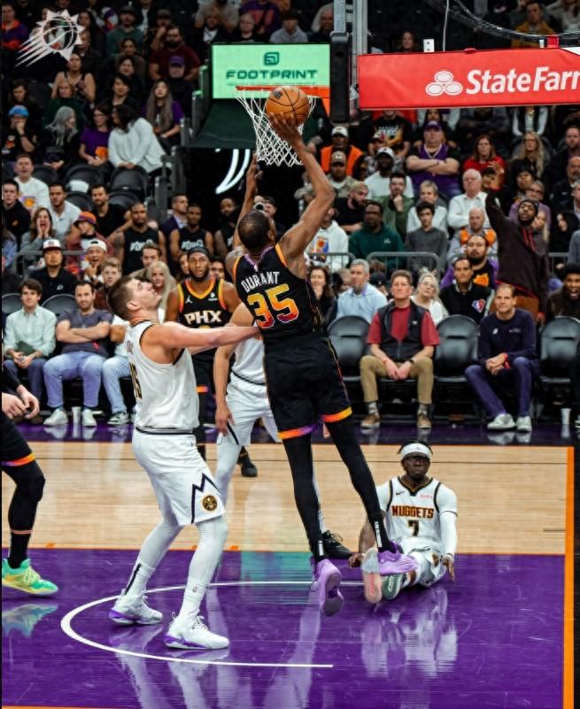 NBA常规赛，太阳111-119惜败掘金，简单总结下比赛！

1.杜兰特的发挥确