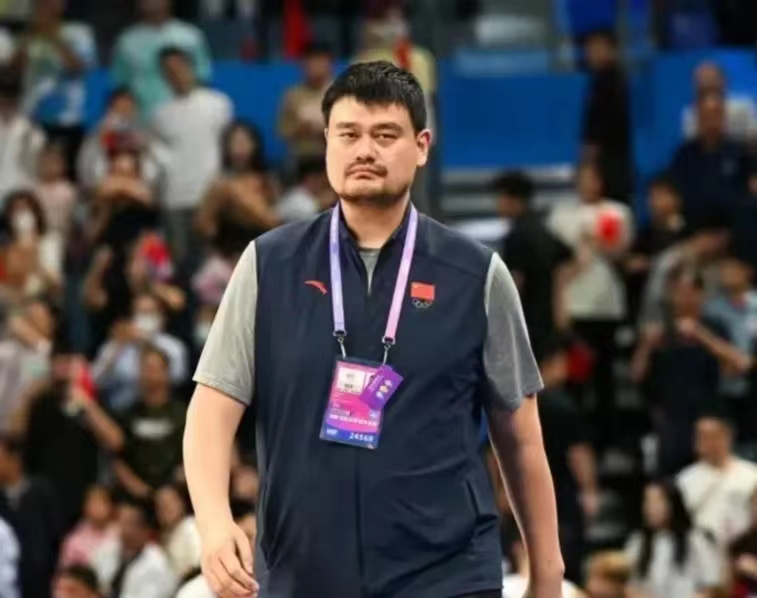 中国男篮的衰落源于姚明的3大改革 :

1.设立人才库
篮球运动员设立人才库，全