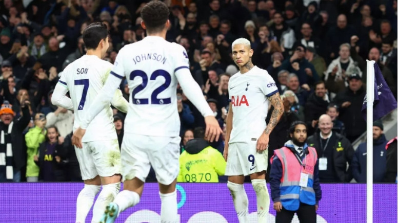 安吉·波斯特科格鲁建议理查利森在受伤后继续热刺的状态