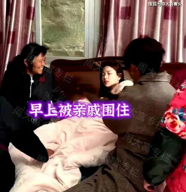 福建某女子放假提前返回家中过年，哪知道父母联合三姑六婆竟然在早上叫来两个男人到她