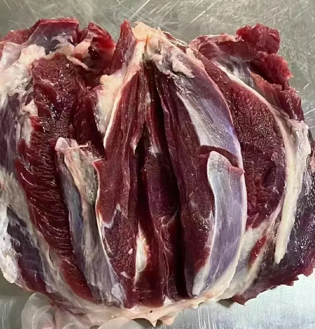 早上晨跑时，发现小区门口有人售卖牛肉，100元5斤，当即购买了300元的份额。回