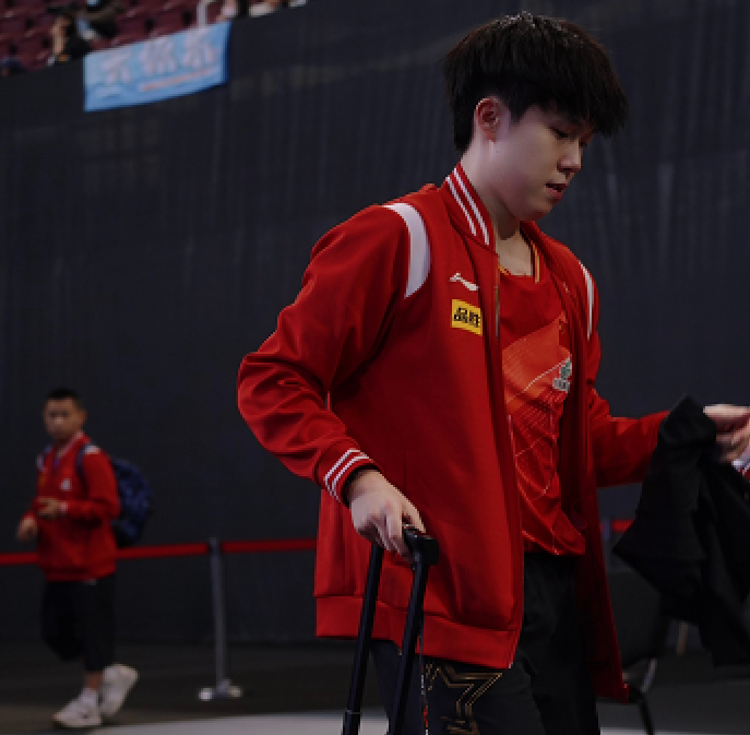 王楚钦关键球有多稳？王曼昱愣神，孙颖莎投来羡慕眼神
孙颖莎和王楚钦作为国乒头号混