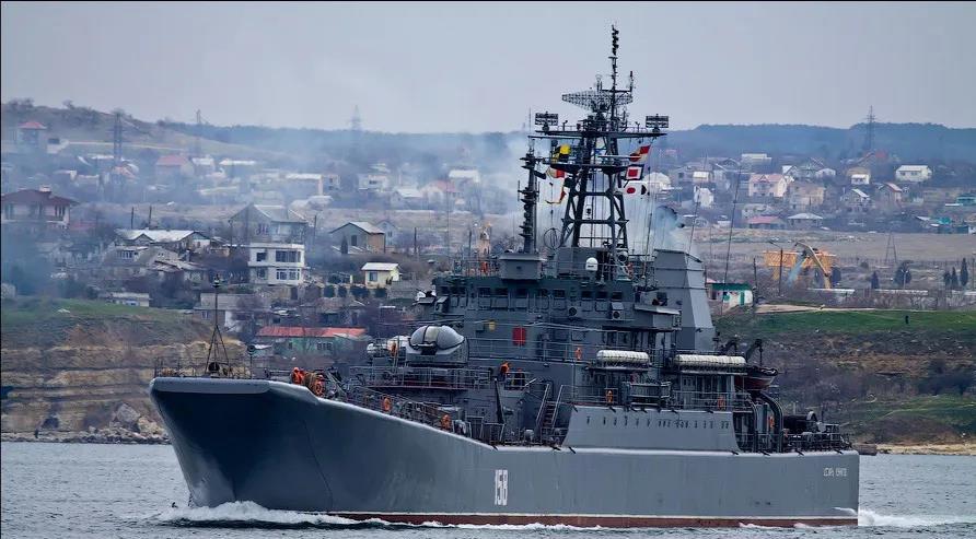 最新惊爆：乌击沉俄大型登陆舰

龙年春节，我国还笼罩在欢天喜地中，而俄乌冲突却如