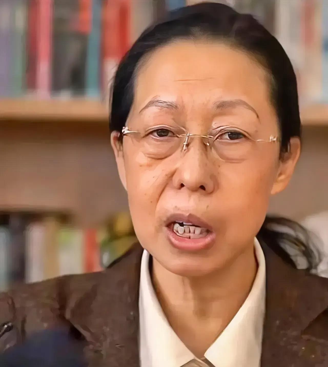 农业科学院研究员李文娟表示：“有些人反对转基因是为了追求关注度，不择手段。”近期