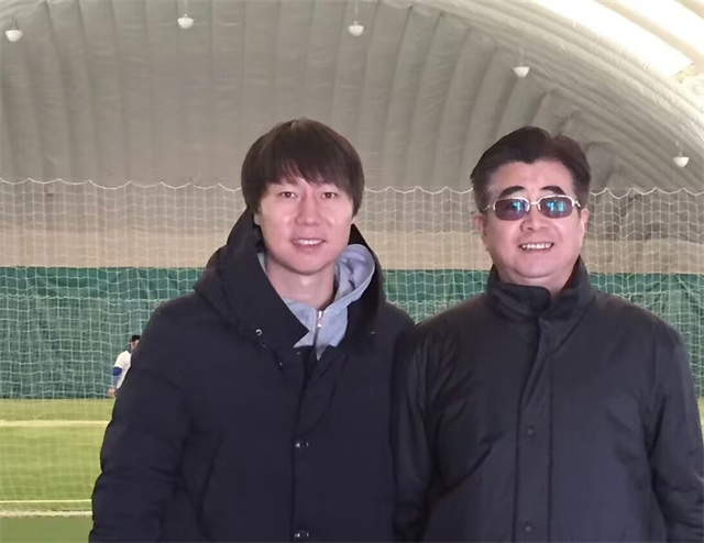 足协掌门宋凯出席2024年全国青少年冬训动员会议并进行发言，他在会上提到了中国女