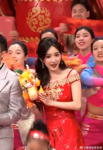 哎呀妈呀！男帅女美！春晚对我的眼睛很友好