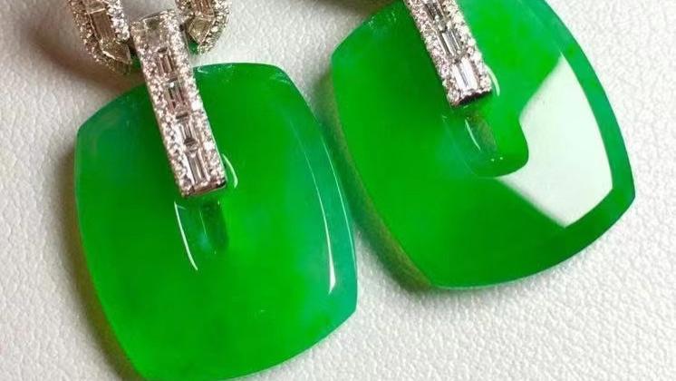 翡翠耳饰，你选择对了吗。