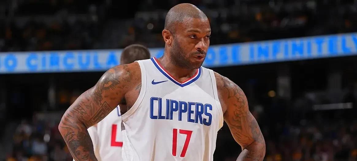 
随着12月12号的来到，NBA联盟传来2个新的交易流言！

1，快船将兜售38