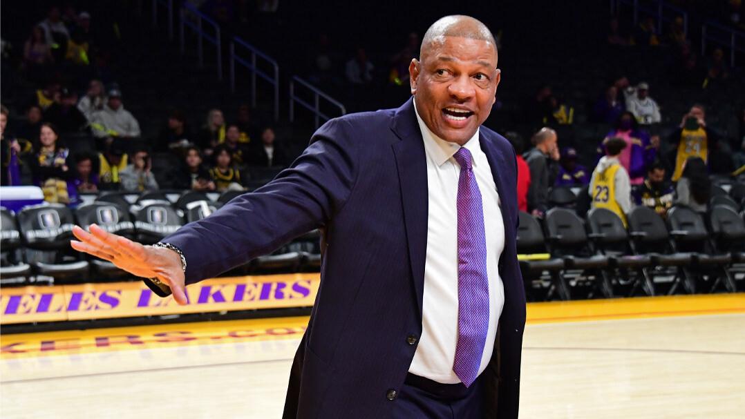 Woj：雄鹿已和道格-里弗斯就主教练一职展开谈判