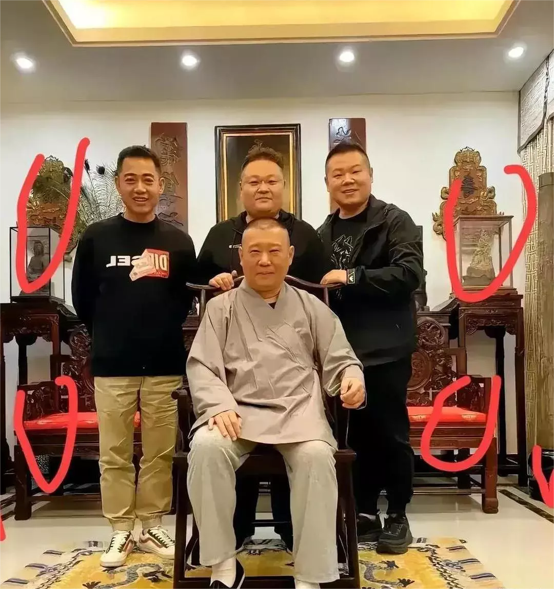 郭德纲身后这些东西每一个都很值钱吧？