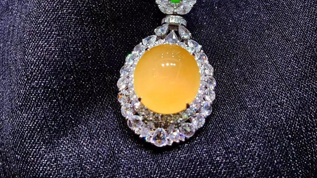 你的生肖绝不能佩戴的五行玉石。