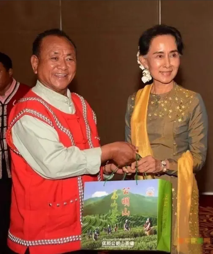 昂山素季前几年主政那会，缅甸政府和缅北少数民族地方武装关系曾有过巨大改善，许多和