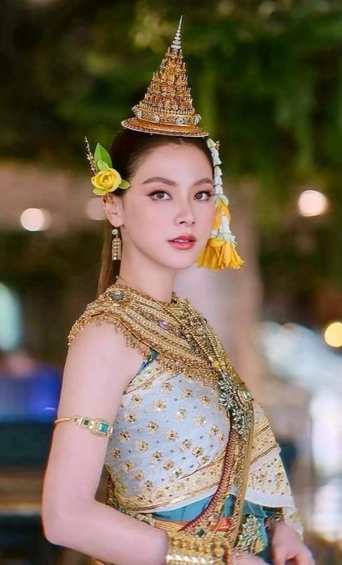 泰国：女生出轨率56%，排名第一；
日本：女性出轨率49%，排名第二；
丹麦：女