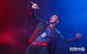 被男友背刺后，我彻底火了