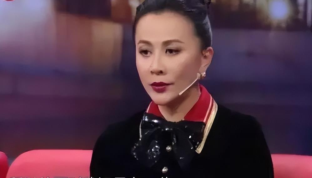 刘嘉玲彻底崩溃! 当年被绑架真相被曝光, 终于知道结婚17年无子原因