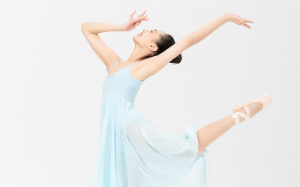 越是美女，越会骗人？我遇上的舞蹈美女，很不简单