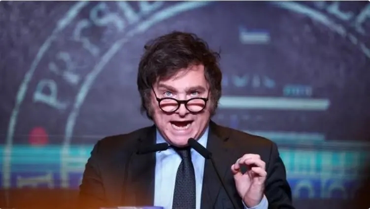 阿根廷选出一个另类总统后，部分网友认为俄罗斯、中国、巴西迎来了挑战。其实，英国才