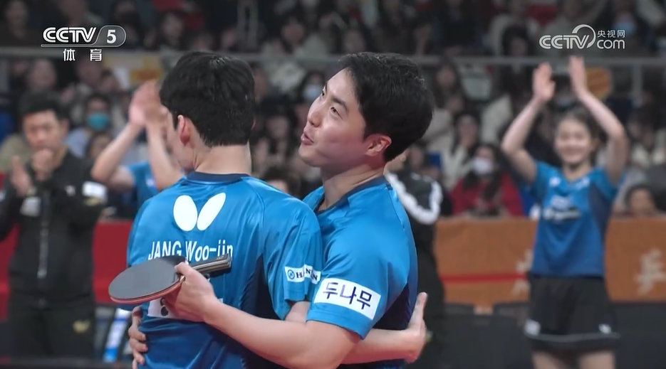 成都乒乓球混合团体赛第二阶段的比赛，随着张禹珍/林仲勋在双打第三局11-1击败张