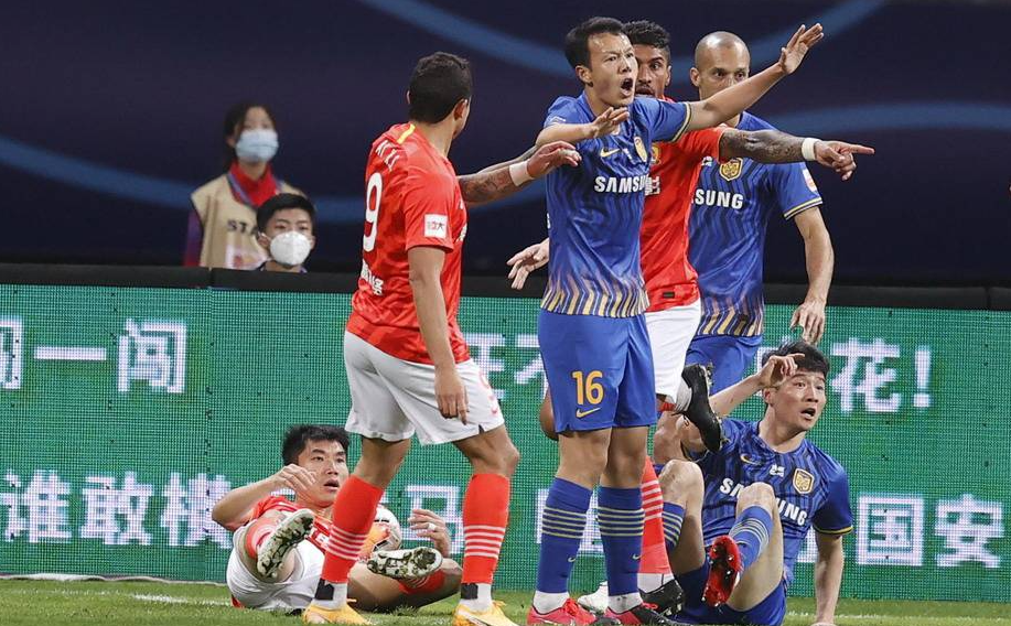 没落的中超，丑陋的23年中超联赛冠军。
为了保住这个冠军，无所不用其极。上港与泰