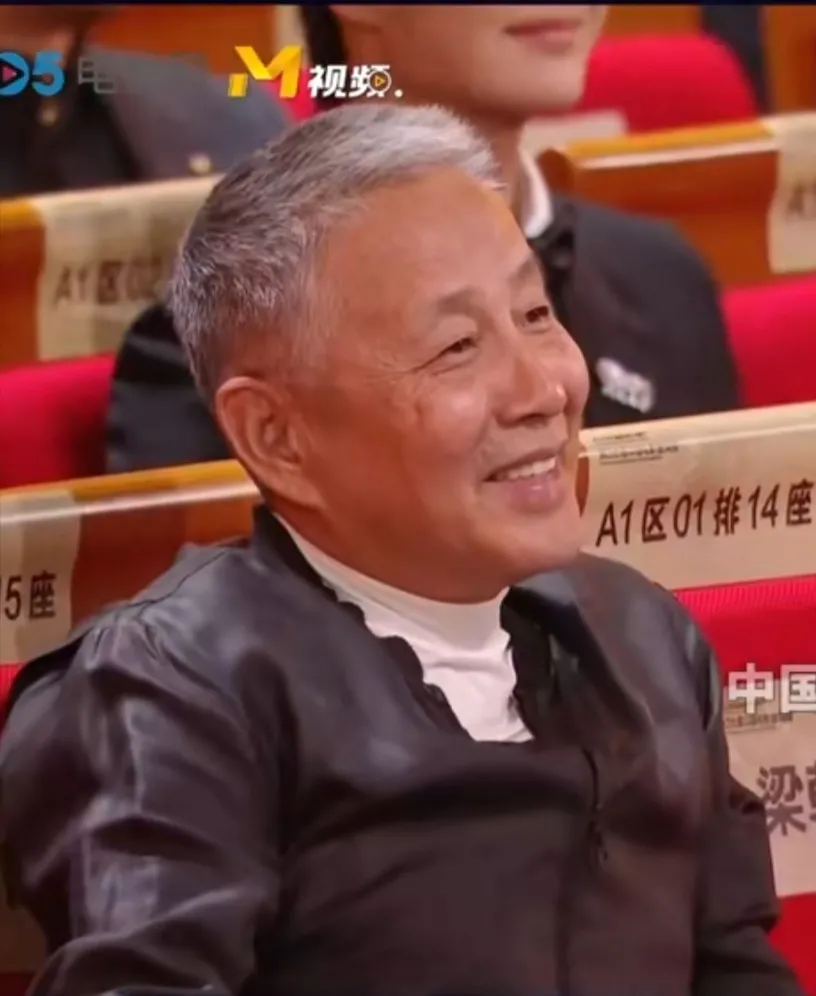 这一届的中国电影金鸡奖，有一个人的功劳最大，他就是陈道明！第36届中国电影金鸡奖