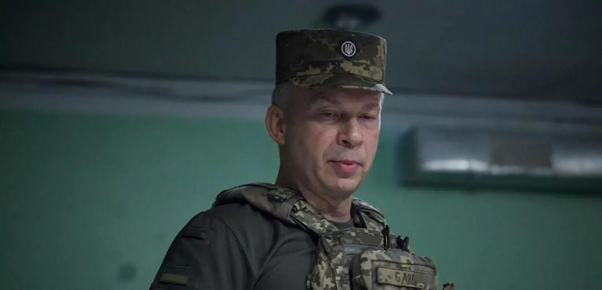 乌军兵败如山倒，跑的比命令还快！
就在刚才，乌军新任总司令西尔斯基宣布“从阿夫杰