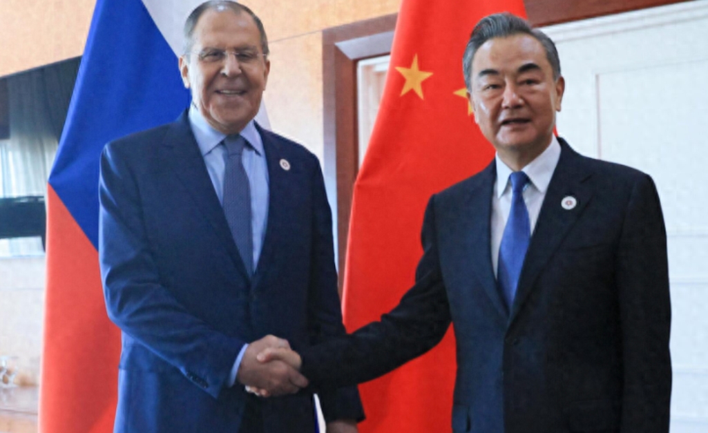 【针对俄罗斯大选，王毅外长释放出一个关键信号】在2024年之始，中俄外交关系继承