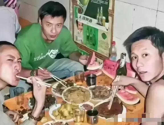 李晨那时候这样吃 感觉就是土豪啊