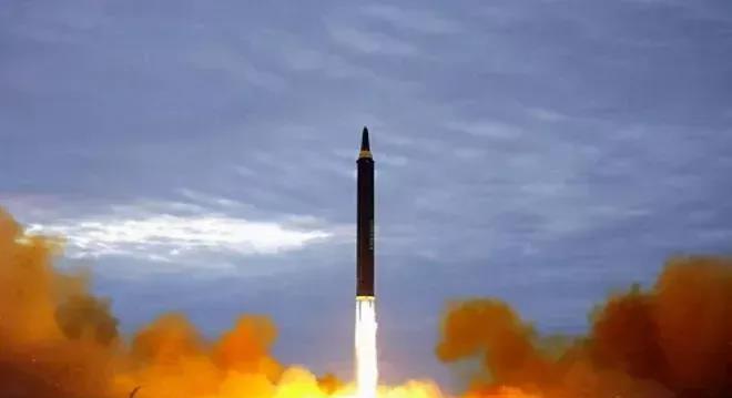 震撼！中国竟然得到了俄罗斯的强力支援，这让全世界都为之惊艳！在黄海演习期间，俄罗