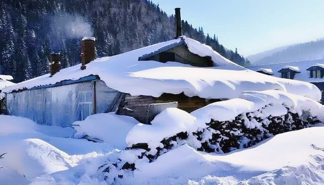 比雪乡更纯净的童话世界
说到赏雪，很多人会想到雪乡，但雪乡的商业化味道越来越浓，