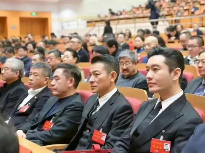 不懂就问，这些都是人民代表吗？