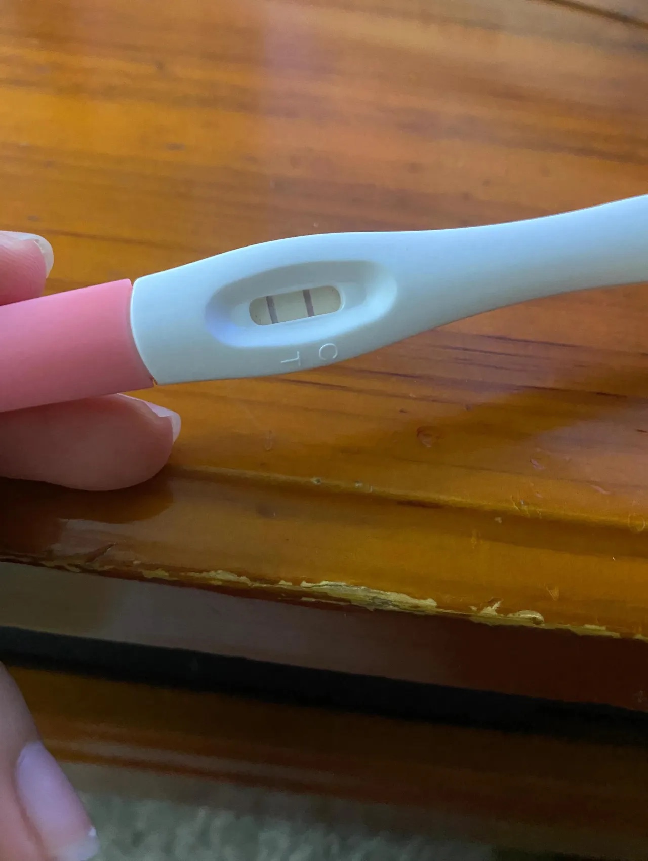 45岁的我意外怀孕，周围的人都说我不正经，我陷入了纠结。我的儿子已经23岁，女儿