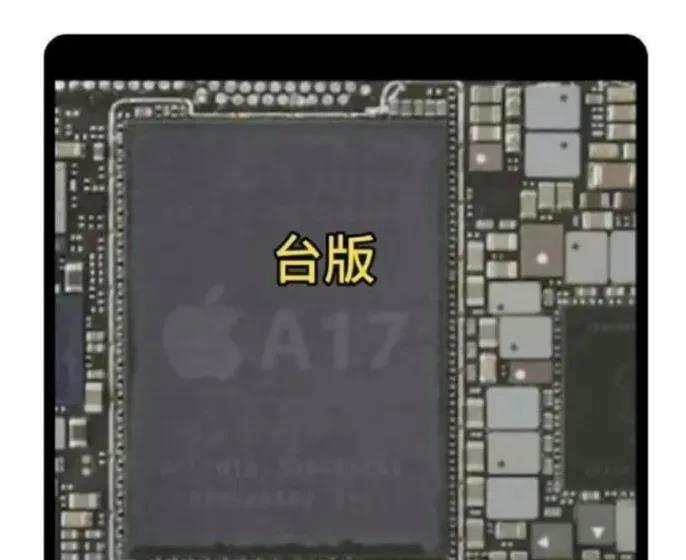 离了个大谱！那个把华为Mate 60 Pro大卸八块的博主，居然又对iPhone