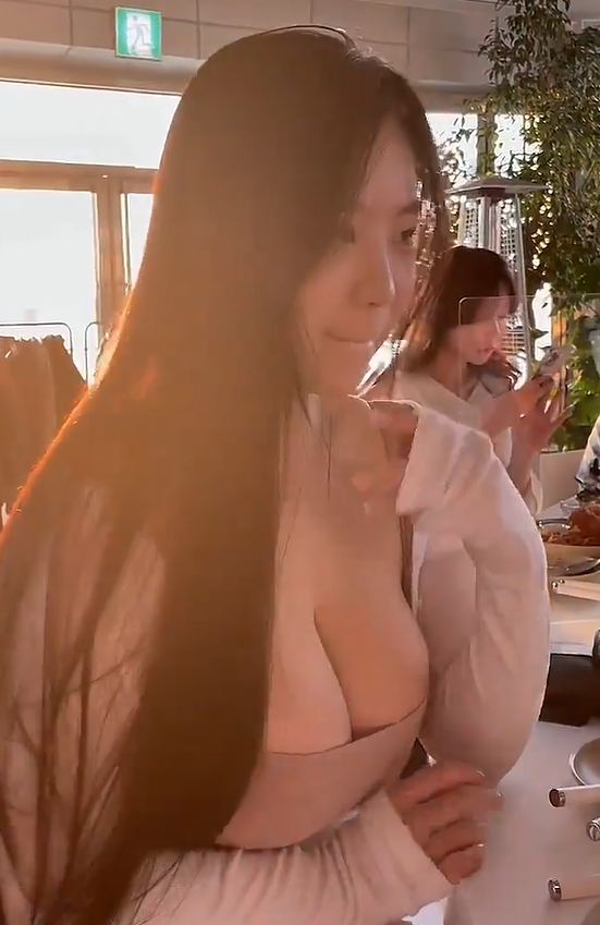 阳光照射在了脸上 ​​​