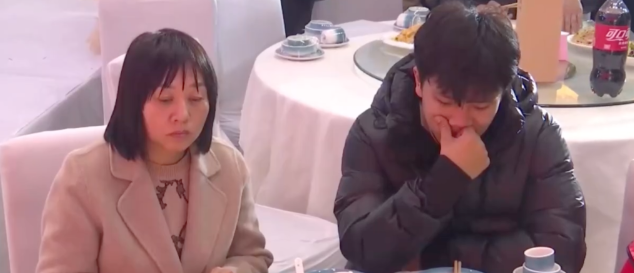 有专业团队找解清帅爸爸，要把他找孩子的故事拍成电影。解爸爸说自己是出身农村的，希