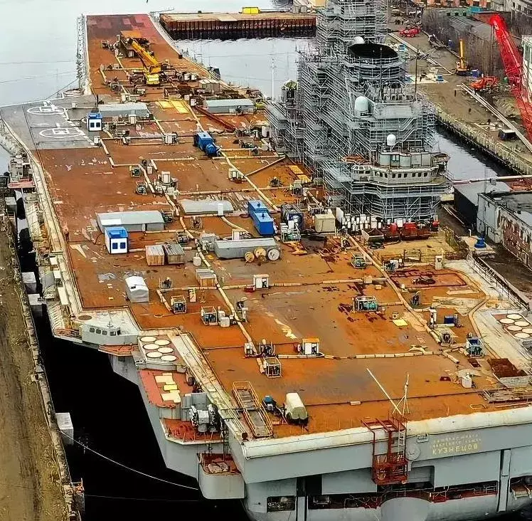 这艘航母的质量引起了人们的担忧。