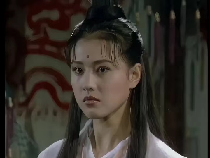 有人说周海媚的去世，揭开了丁克最后的遮羞布。
事情都不去理解，就用别人的不幸来宣