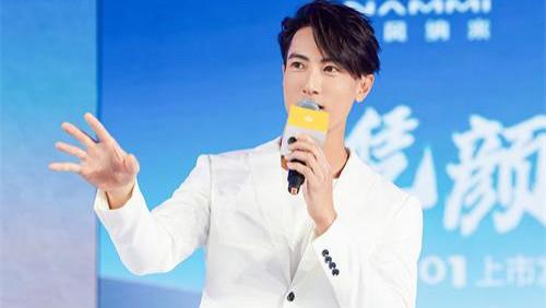 吴尊官宣东风纳米代言人 畅享高颜智美好出行