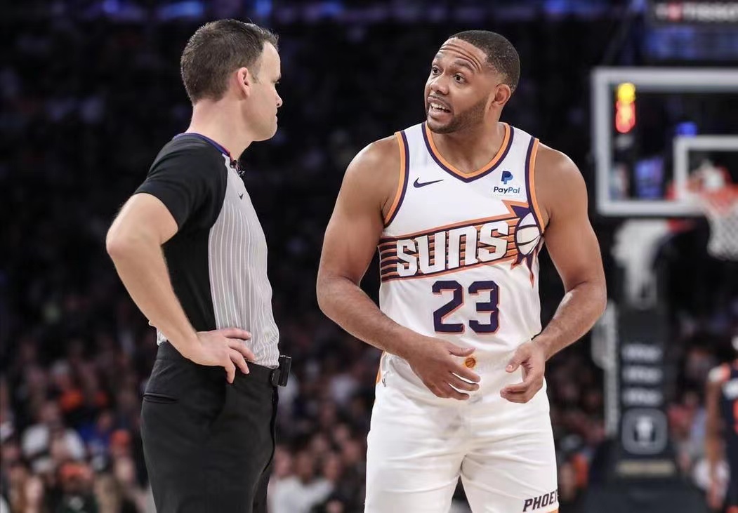 2年650万，太阳的这笔签约，真是太超值了！
客场战胜尼克斯，布克的28分11助